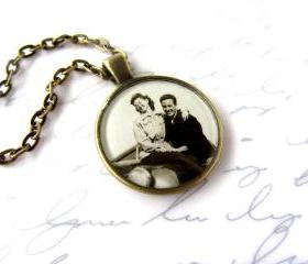 Custom necklace with your family photo, 1' round or square setting 