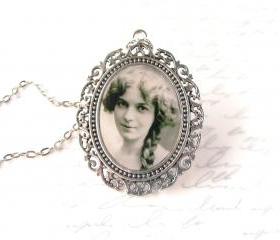 Custom necklace w/ yourphoto, large oval setting, personalized jewelry