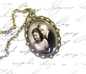 Custom necklace w/ your photo, small oval setting 